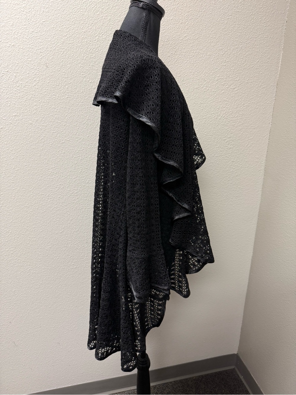 Caleaas Black Lace Cardigan Drape Open Front Sheer Crochet Boho Size S Top - Picture 5 of 8